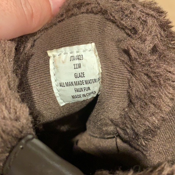 Girl boots. U.S Polo Assn . Very warm and comfy. - Picture 4 of 4